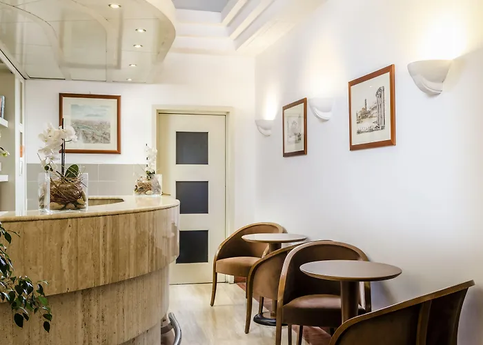 Hotel Exe Domus Aurea 3*